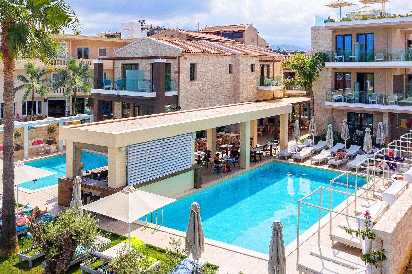 Hotel Airis Boutique & Suites