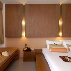 Hotel Peach Blossom Resort cazare Karon Beach