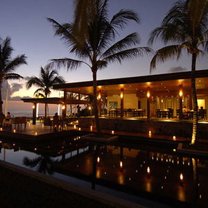 Hotel The Samaya Seminyak cazare Seminyak