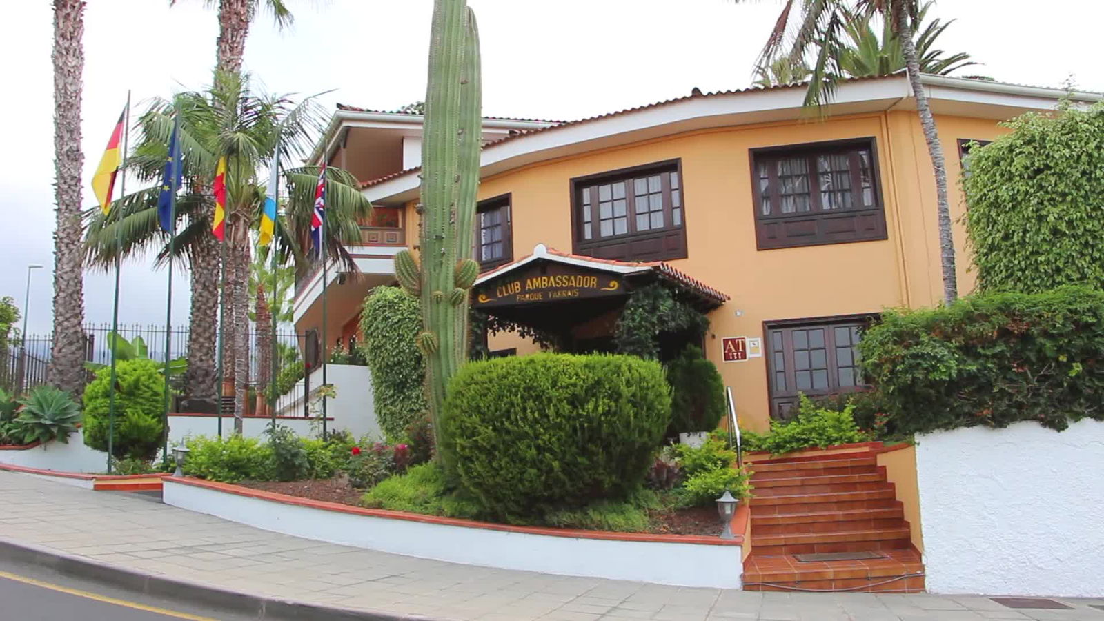 Hotel Apartamentos Ambassador