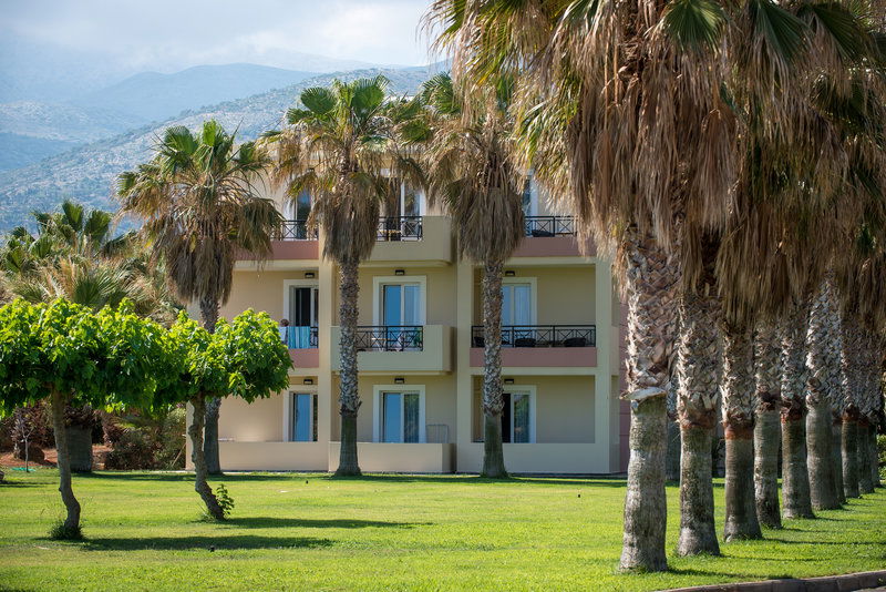 Hotel Aeolos Beach Resort