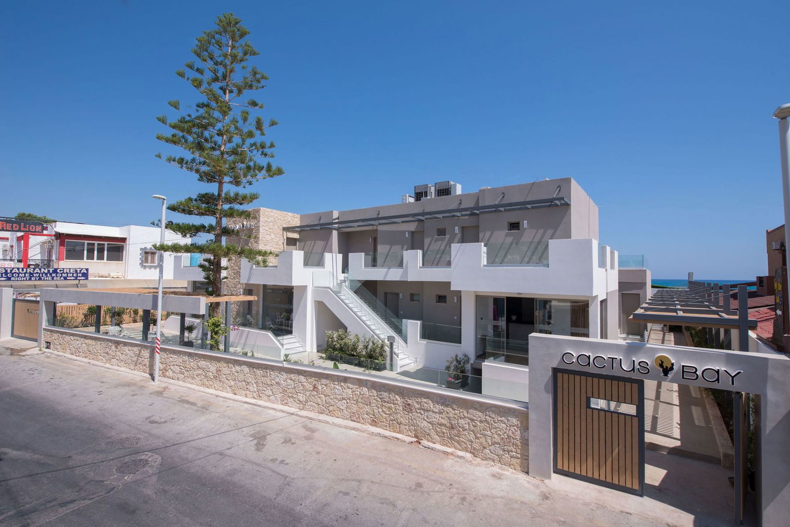 Hotel Cactus Bay Hotel