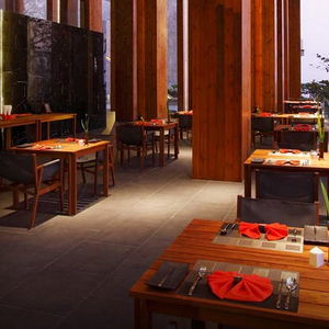 Hotel The Naka cazare Phuket