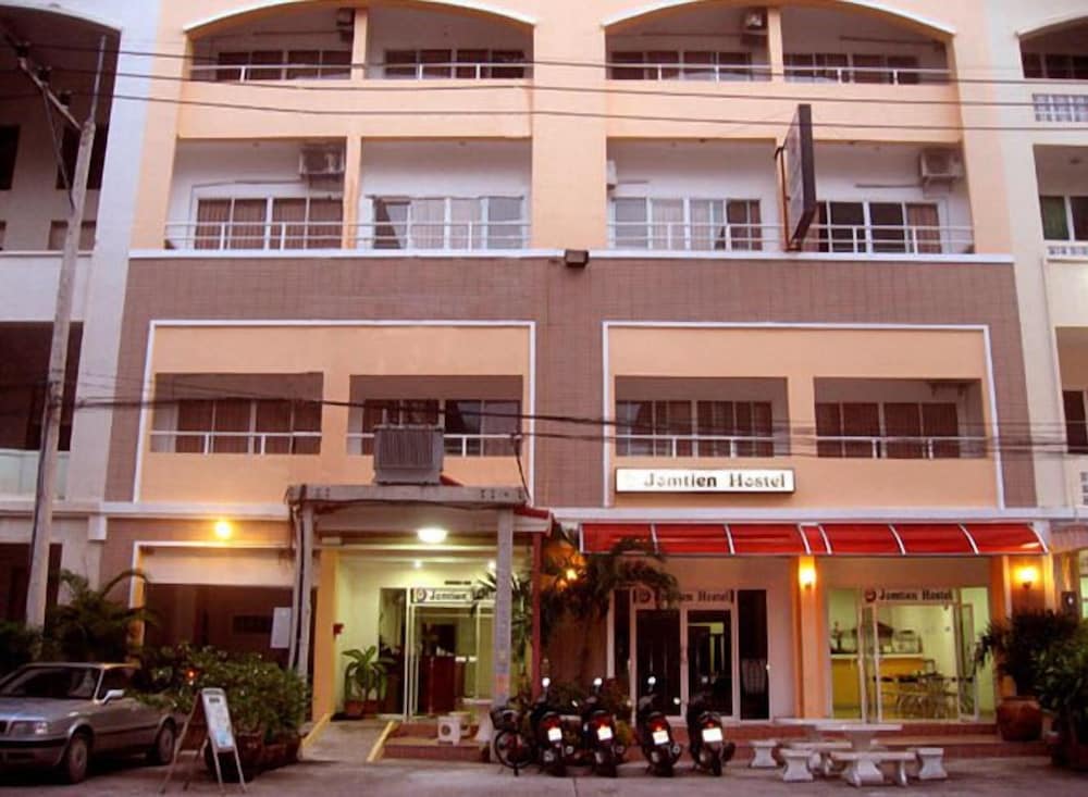 Hotel Jomtien Hostel