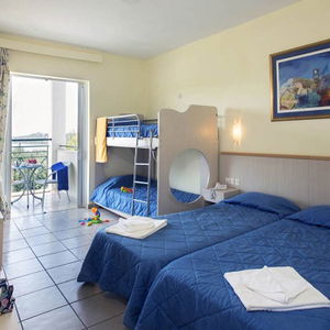 Hotel Mareblue Beach Resort cazare Akra Agiou Spyridonos