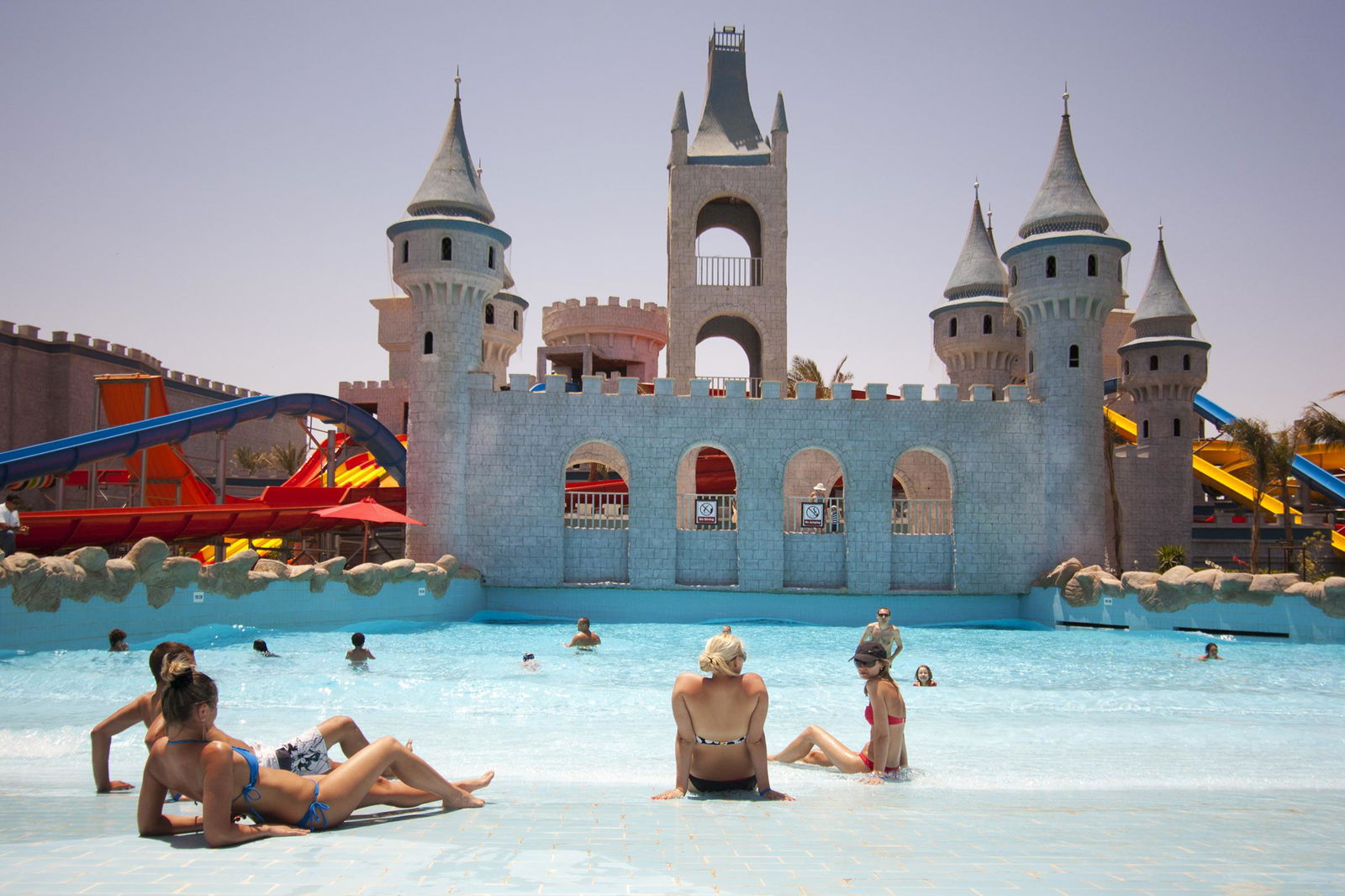 Hotel Serenity Fun City Resort