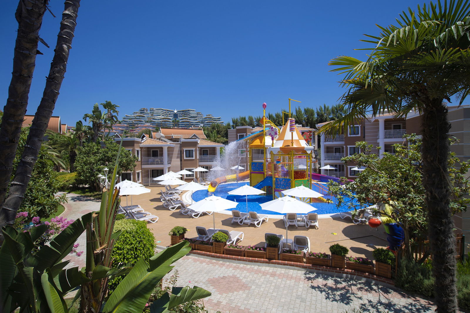 Hotel Quattro Family Club Dem Hotel
