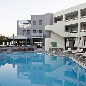 Sejur Pearl Beach Hotel vacanta Rethymno CIty