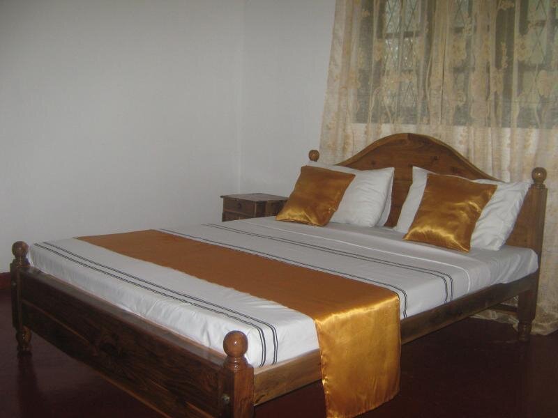 Hotel Daisy Home Tourist Guest