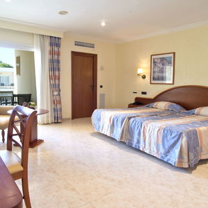 Hotel Capricho cazare Cala Rajada