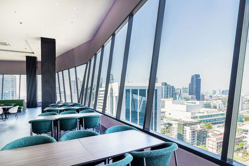 Hotel Queensland Hotel Bangkok