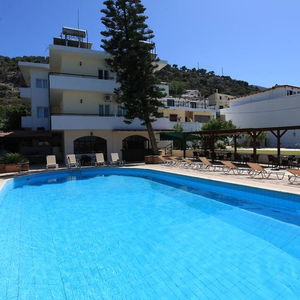 Hotel Iraklis Apartments cazare Stalis