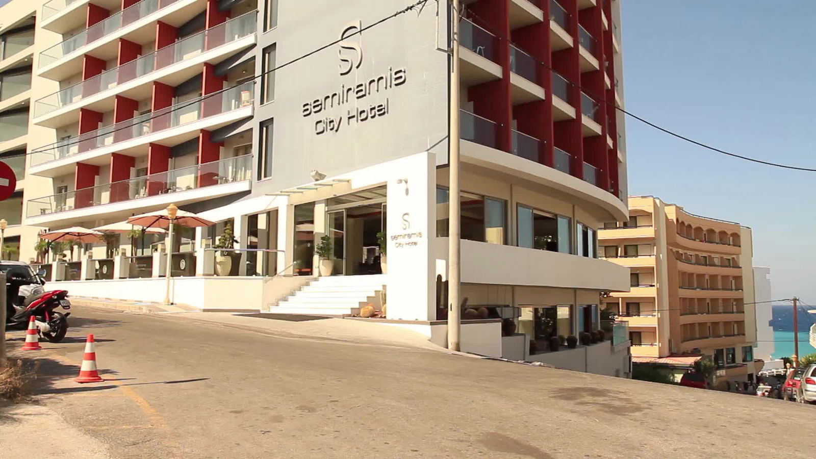 Hotel Semiramis City Hotel