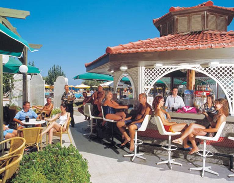 Hotel Amada Colossos Resort