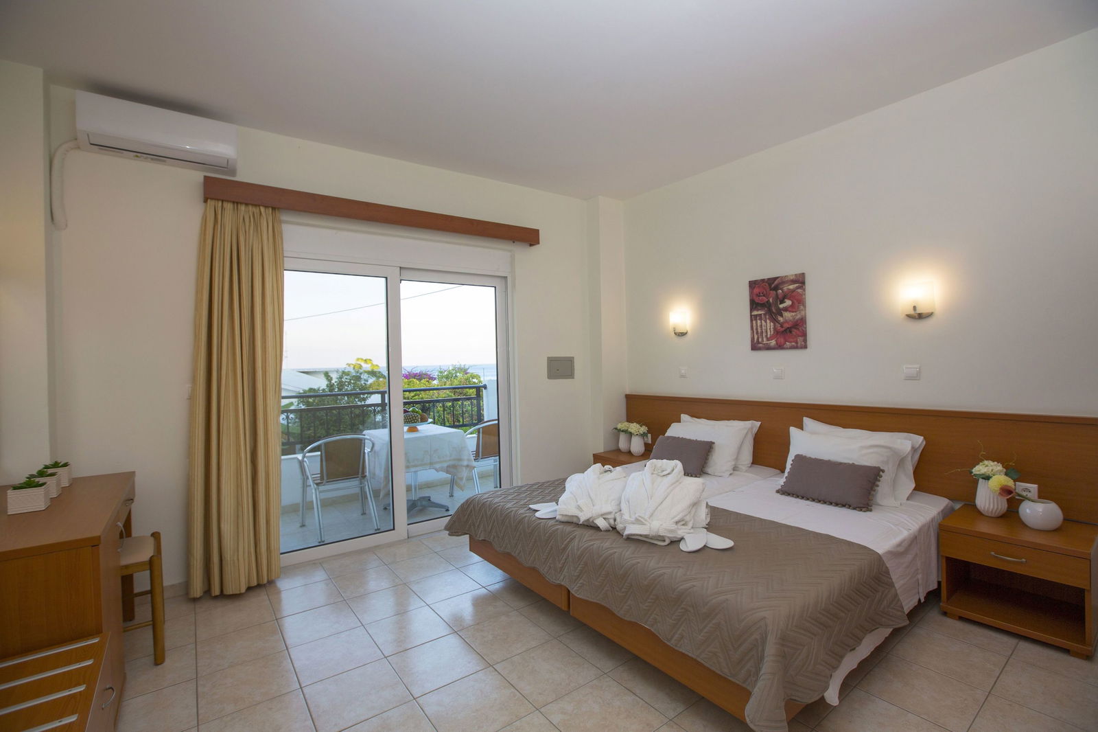 Hotel Tsambikos Apartments