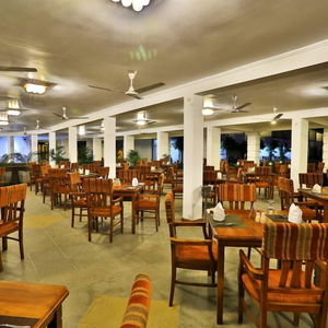 Sejur Hibiscus Beach Hotel Kalutara vacanta Bentota