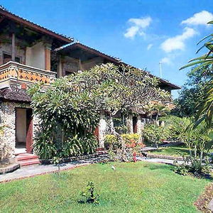 Sejur Champlung Mas Hotel vacanta Legian