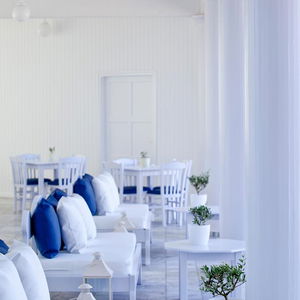 Sejur Mrs Chryssana Beach Hotel Crete vacanta Kolympari