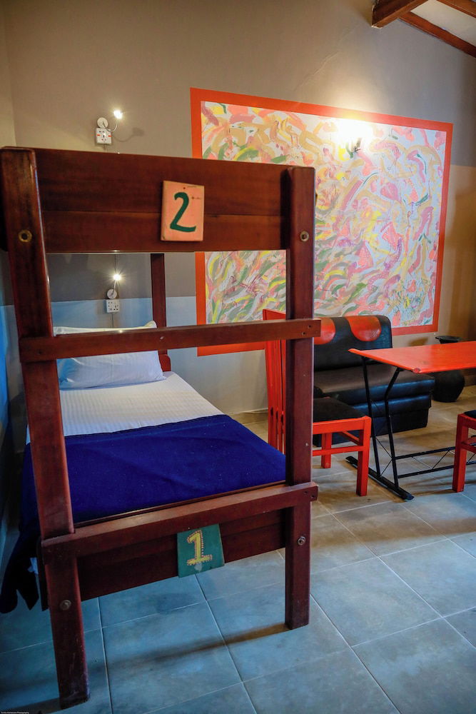 Hotel Funk Bunk Mount View Lodge