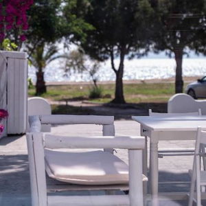 Hotel Acapus Studios cazare Toroni