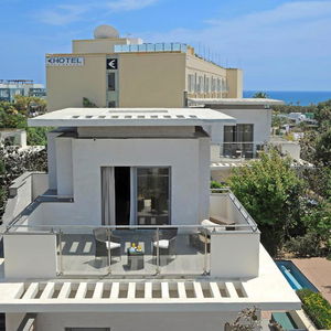 Sejur E Hotel Spa & Resort Cyprus vacanta Larnaca