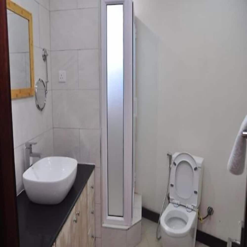 Hotel Sunset Boulevard Beachfront Apartment