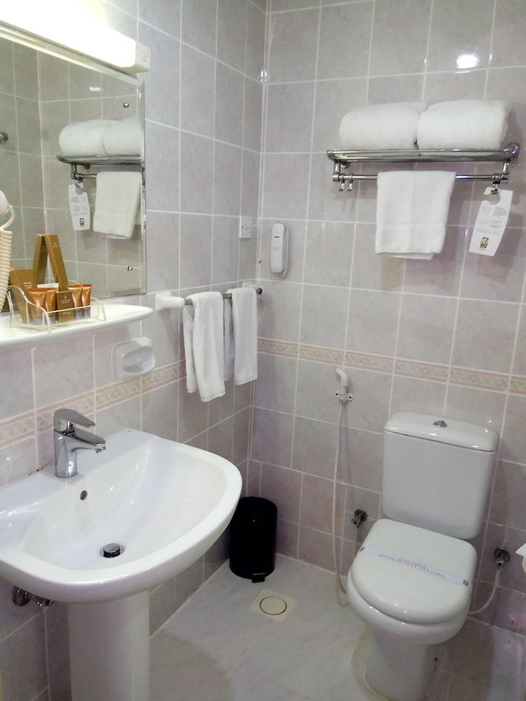 Hotel Landmark Plaza Hotel