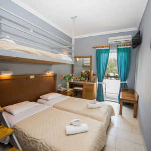 Sejur Ipsos Di Mare Hotel vacanta Ypsos