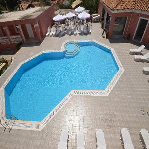 Sejur Paradiso Apartments vacanta Corfu