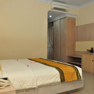 Hotel Puri Saron Denpasar cazare Denpasar