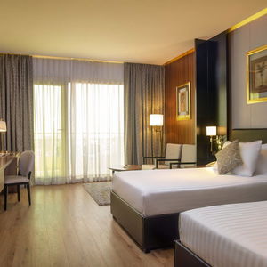 Hotel Moevenpick Media City cazare Cairo