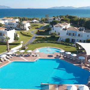 Hotel Neptune Luxury Resort cazare Mastichari