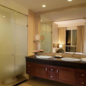 Hotel Fraser Suites Hanoi cazare Hanoi