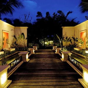 Hotel Anantara Layan Phuket Resort cazare Layan Beach