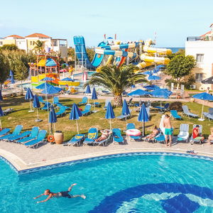 Hotel Chrispy Waterpark Resort cazare Kolympari