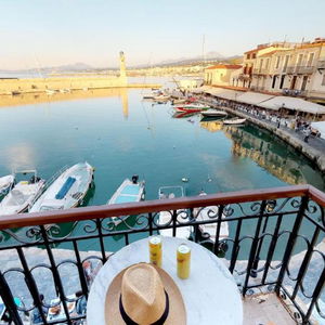 Hotel Porto Enetiko Suites cazare Rethymno CIty