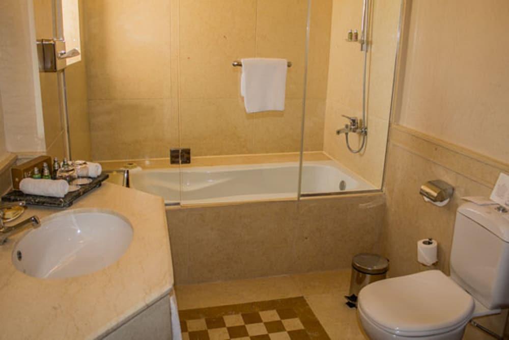 Hotel Iberotel Makadi Beach ( 38 Km Hurghada )