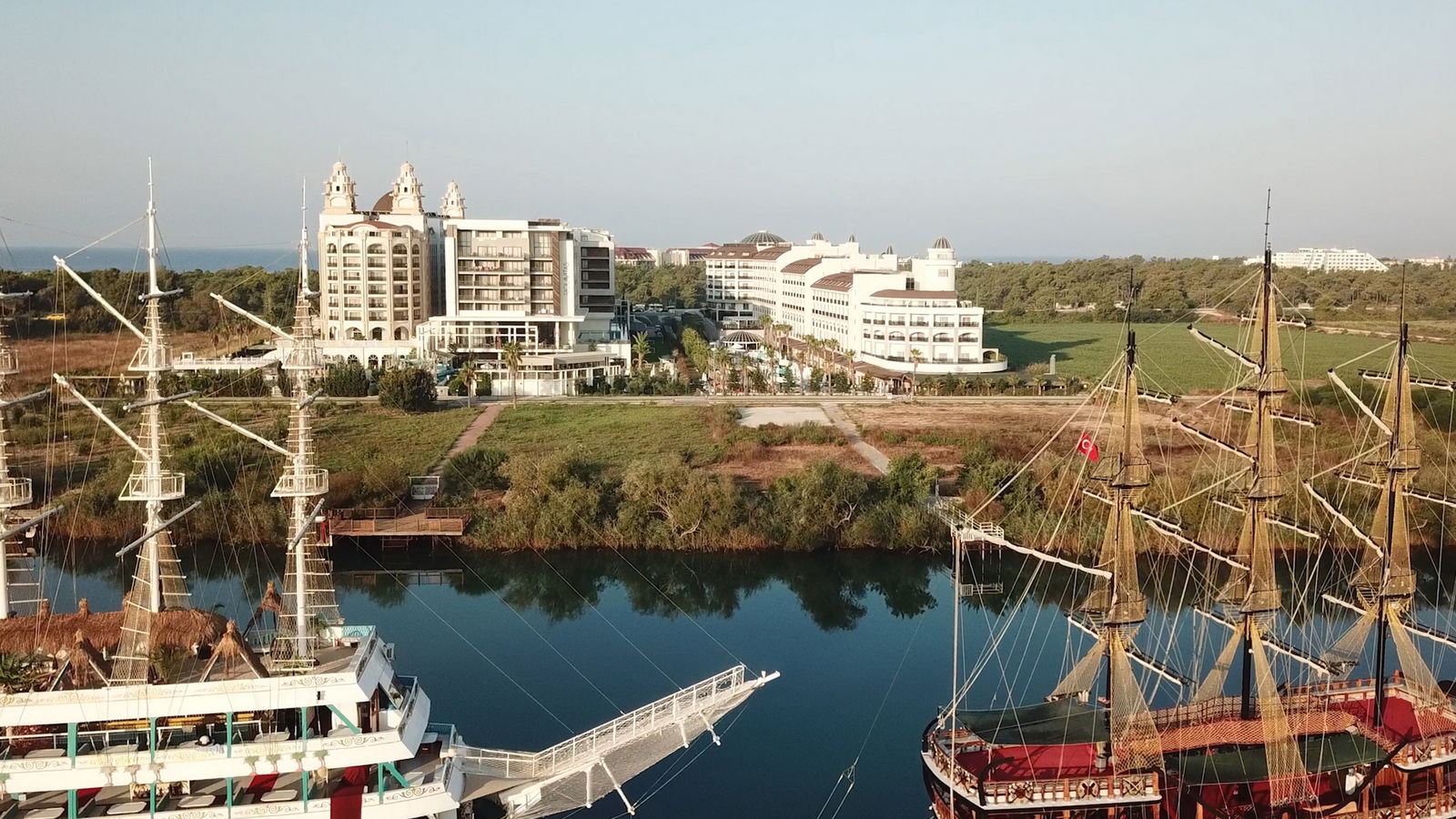 Hotel Lrs Port River Hotel & Spa