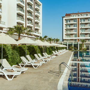 Sejur Greenwood Suites Resort vacanta Lara