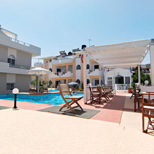 Hotel Sirena Apartments cazare Agia Pelagia