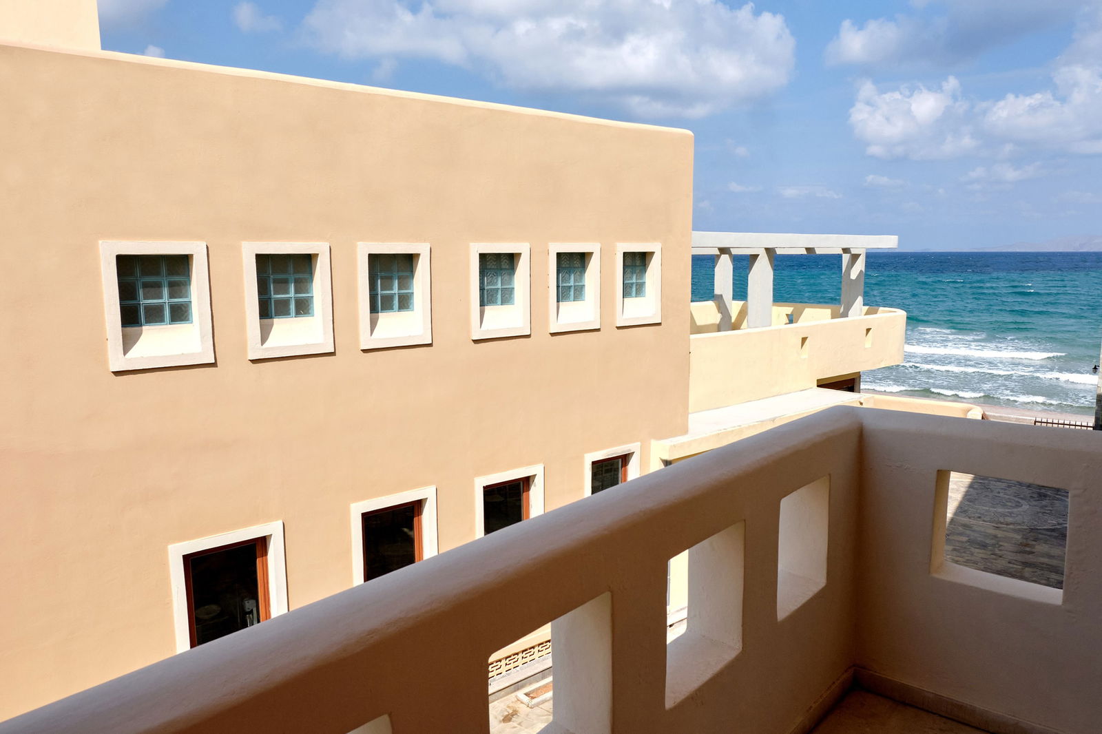 Hotel Niros Beach