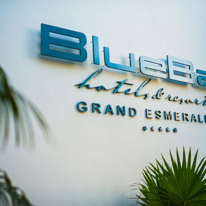 Sejur Bluebay Grand Esmeralda vacanta Playa del Carmen